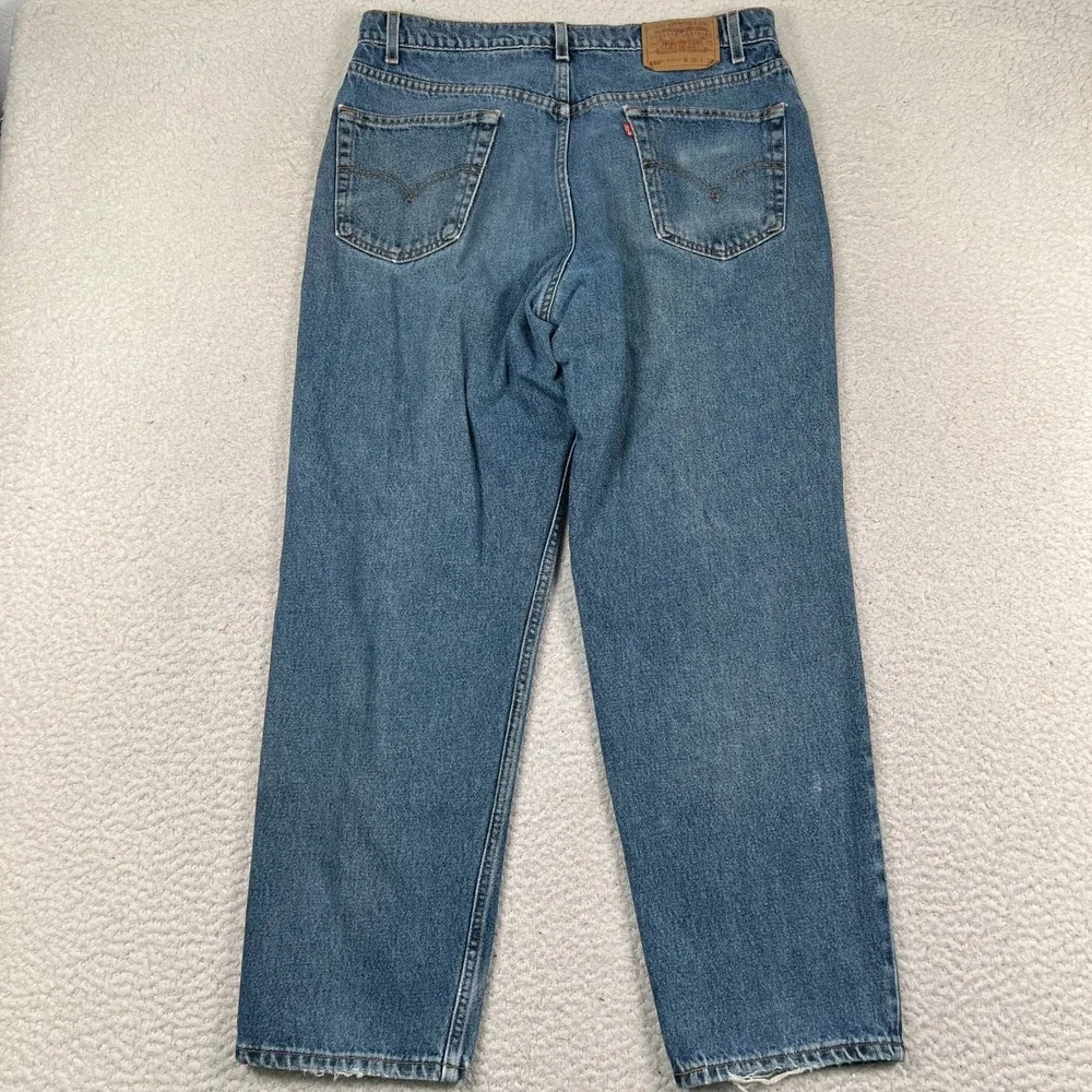 Levi's 550 Jeans Fits 34x30‎ Relaxed Fit Straight Leg Faded Blue Denim VTG 90s
